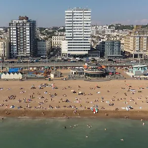 4* Hotel Holiday Seafront By Ihg